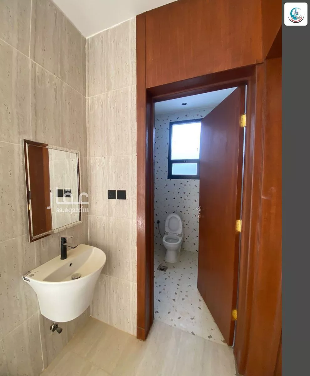 فيلا 8 غرف في طويق 19