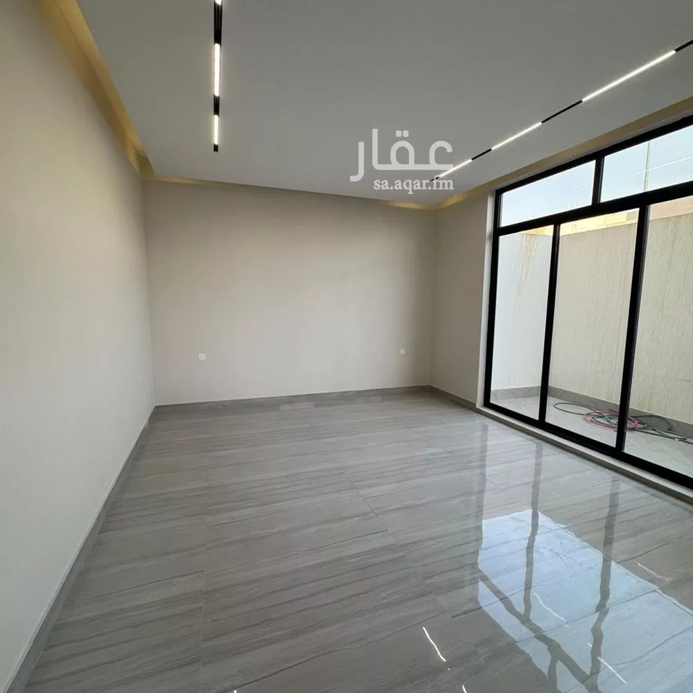 فيلا 5 غرف في العارض 17