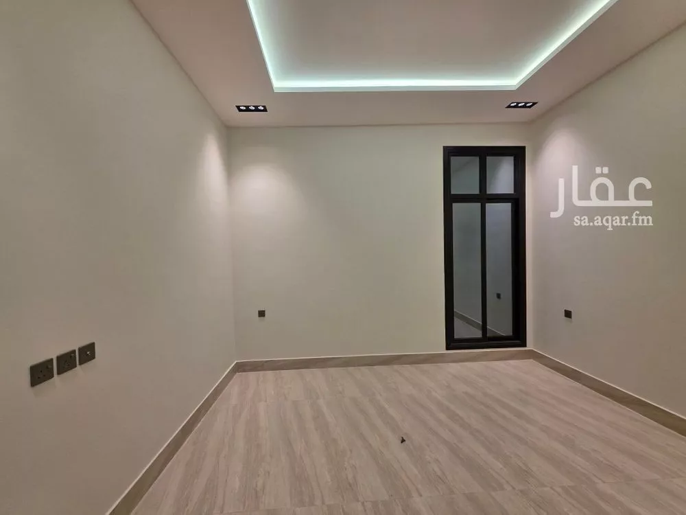 فيلا 6 غرف في الرمال 21