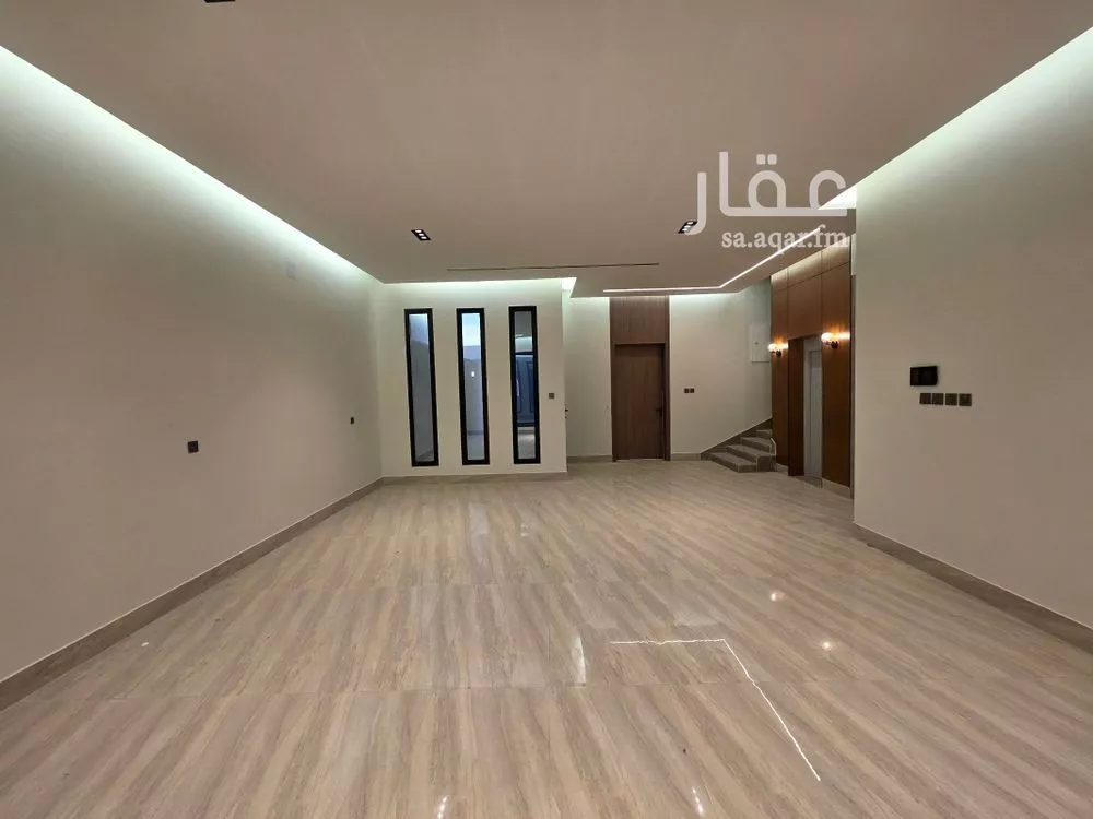 5 bedroom villa in Al Rimal 11