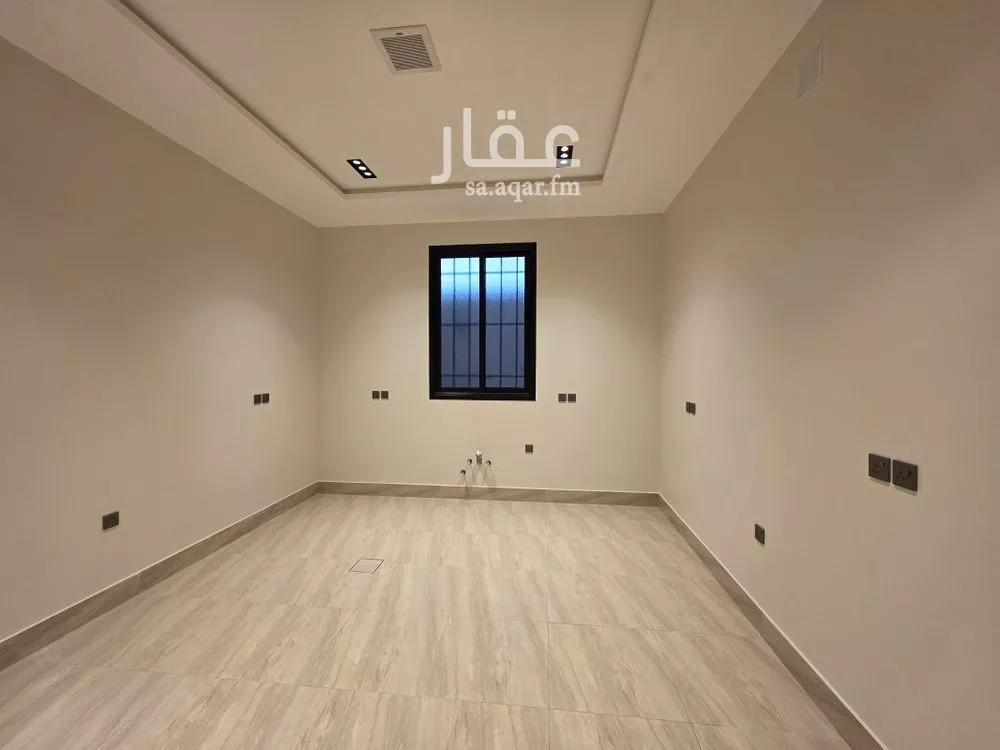 5 bedroom villa in Al Rimal 13