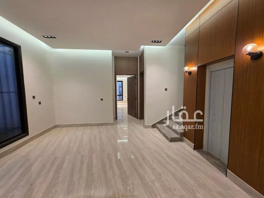 5 bedroom villa in Al Rimal 15