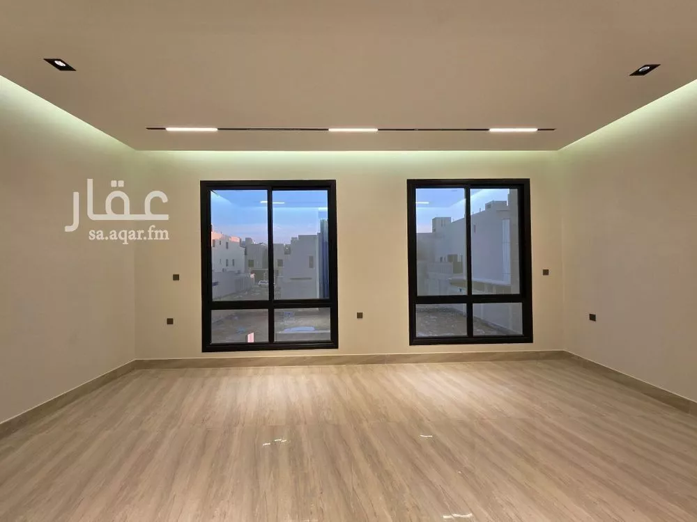 5 bedroom villa in Al Rimal 21