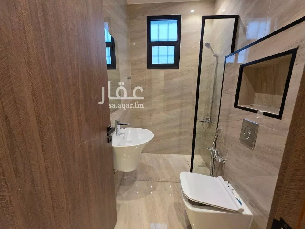 5 bedroom villa in Al Rimal 25