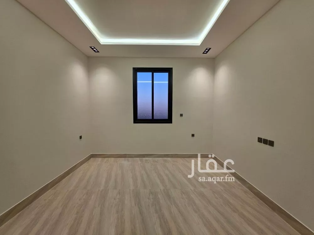 5 bedroom villa in Al Rimal 4