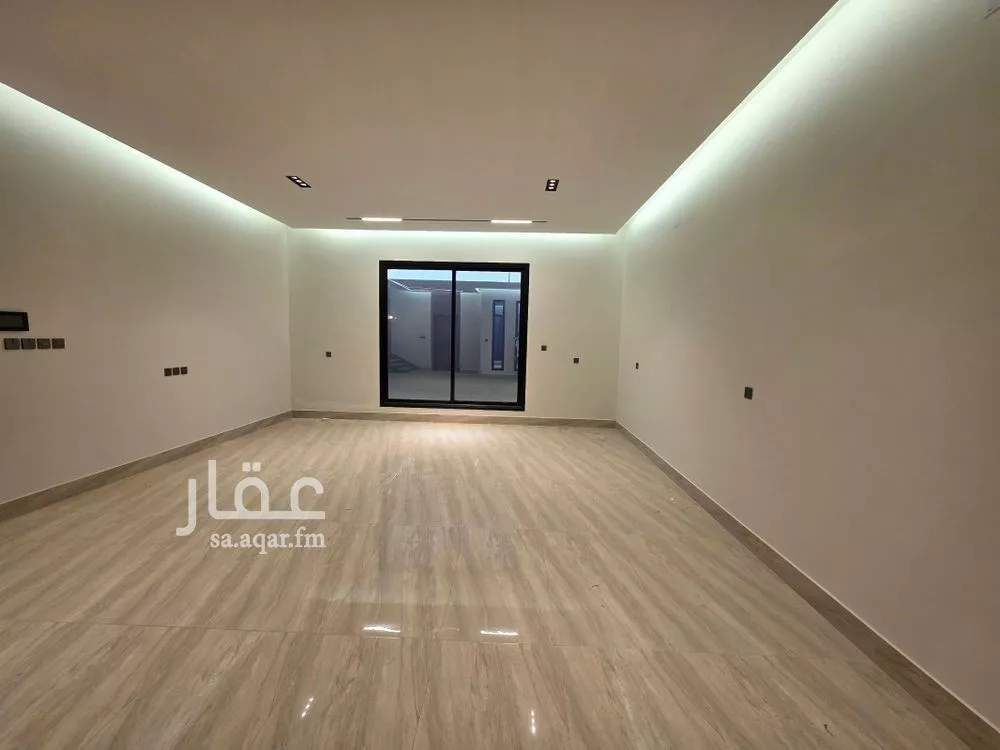 5 bedroom villa in Al Rimal 5