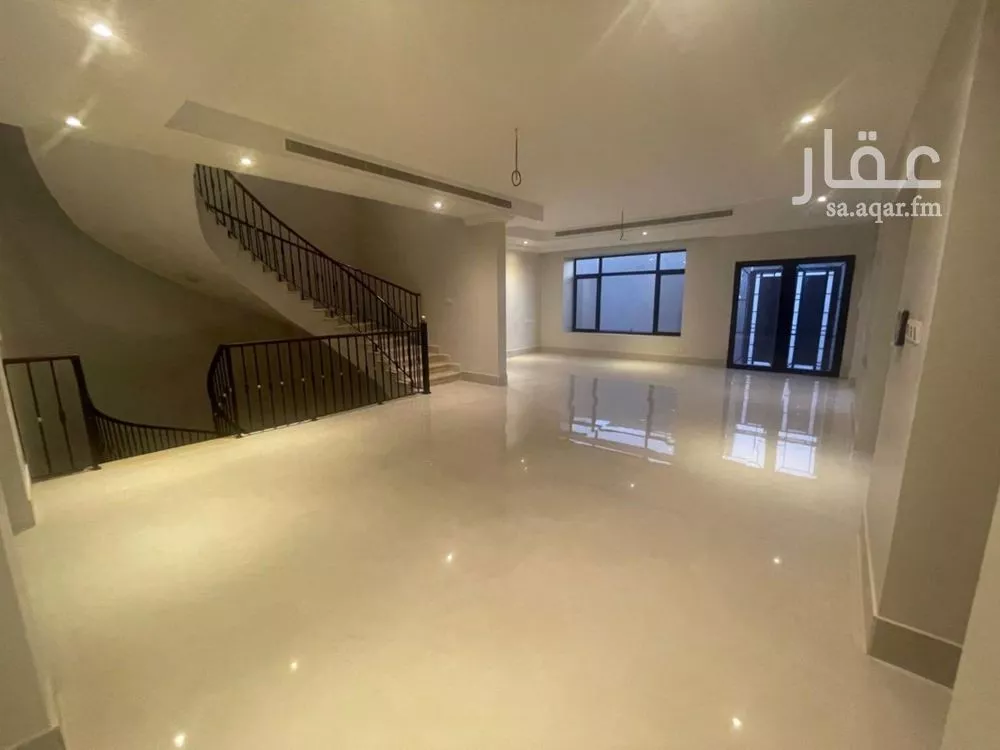 5 bedroom villa in Al Narjis 6