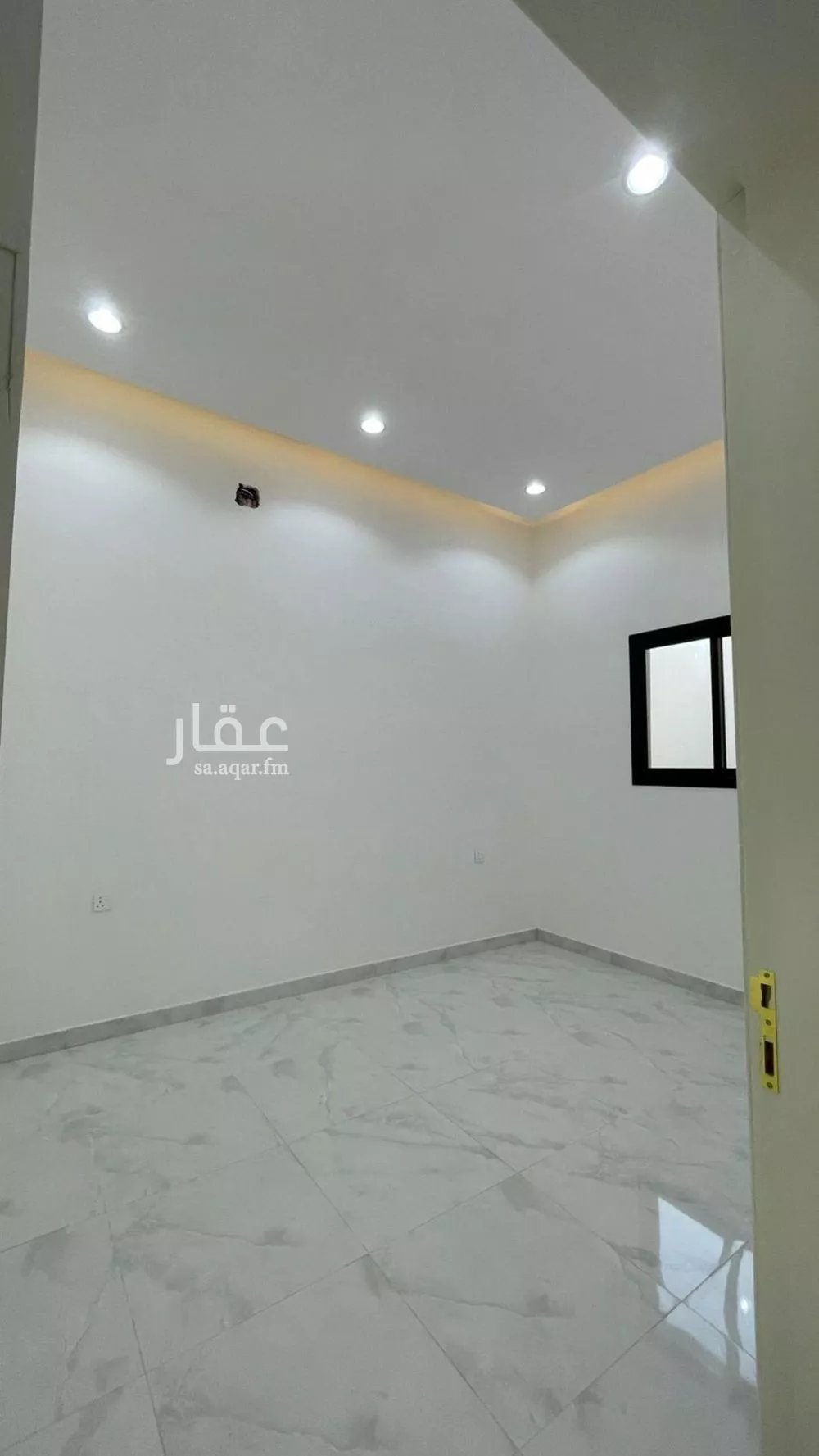 فيلا 5 غرف في الجنادرية 8