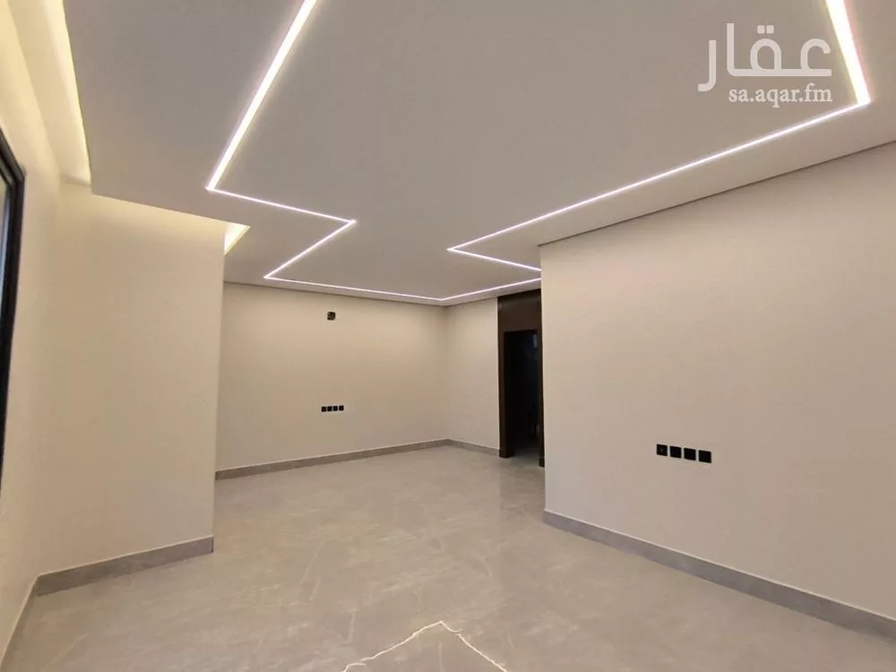 فيلا 5 غرف في الشرق 7