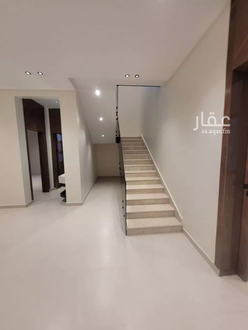 فيلا 6 غرف في طويق 7