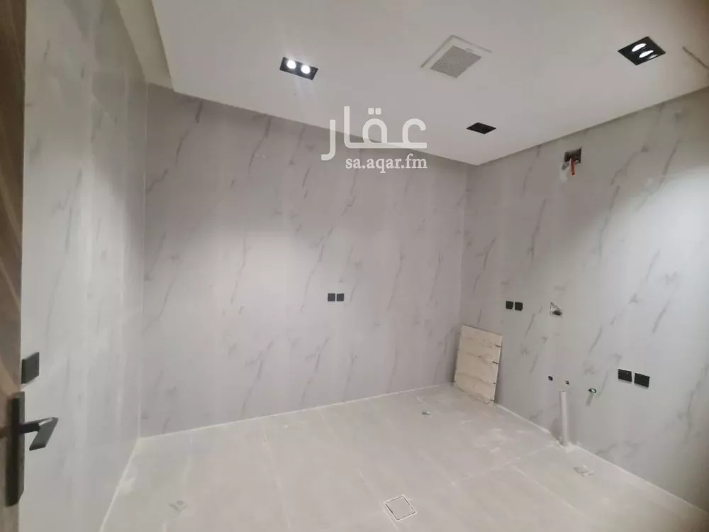 5 bedroom villa in Okaz 5
