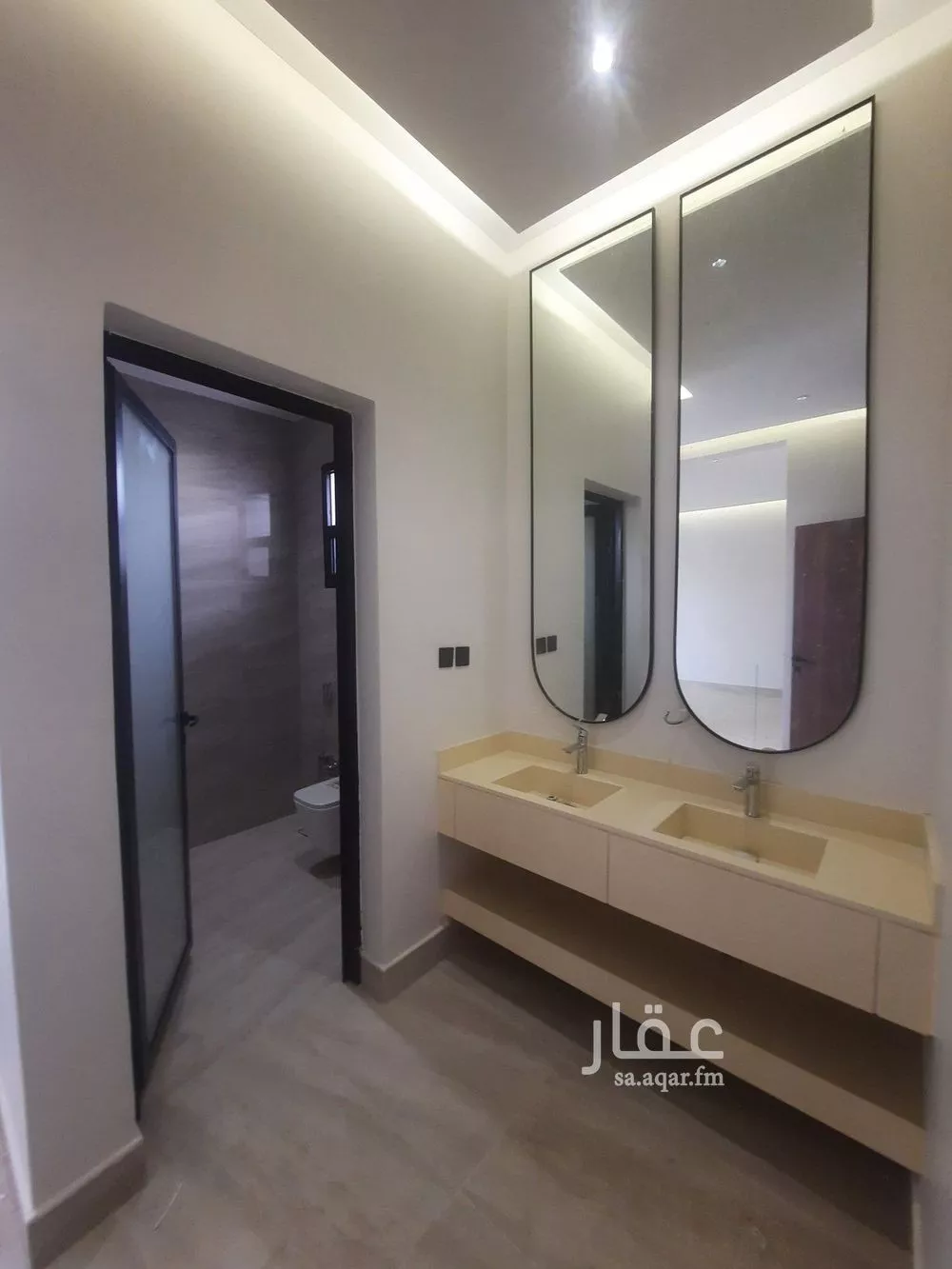 فيلا 5 غرف في ديراب 17