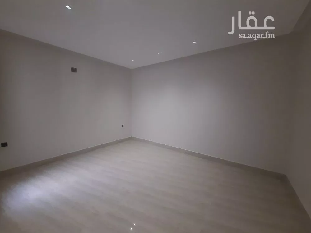 فيلا 5 غرف في ديراب 8