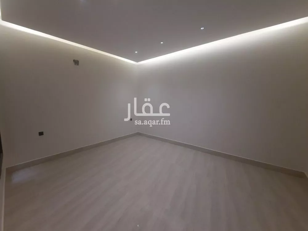 فيلا 5 غرف في ديراب 9
