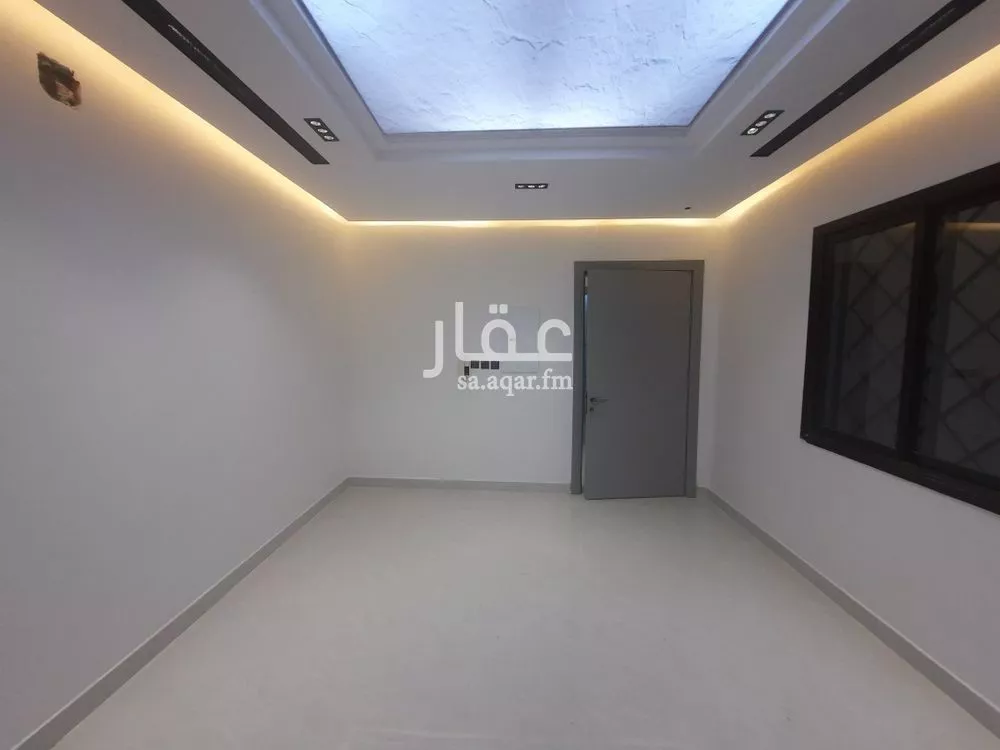 فيلا 5 غرف في بدر 4