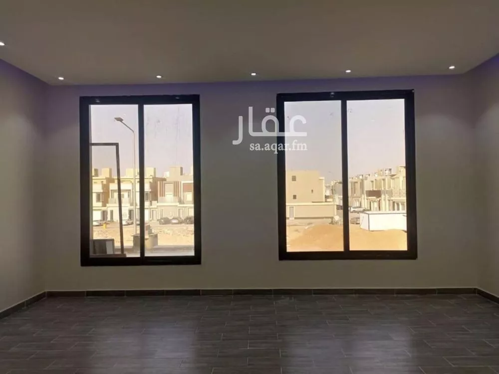 5 bedroom villa in Al Rimal 8