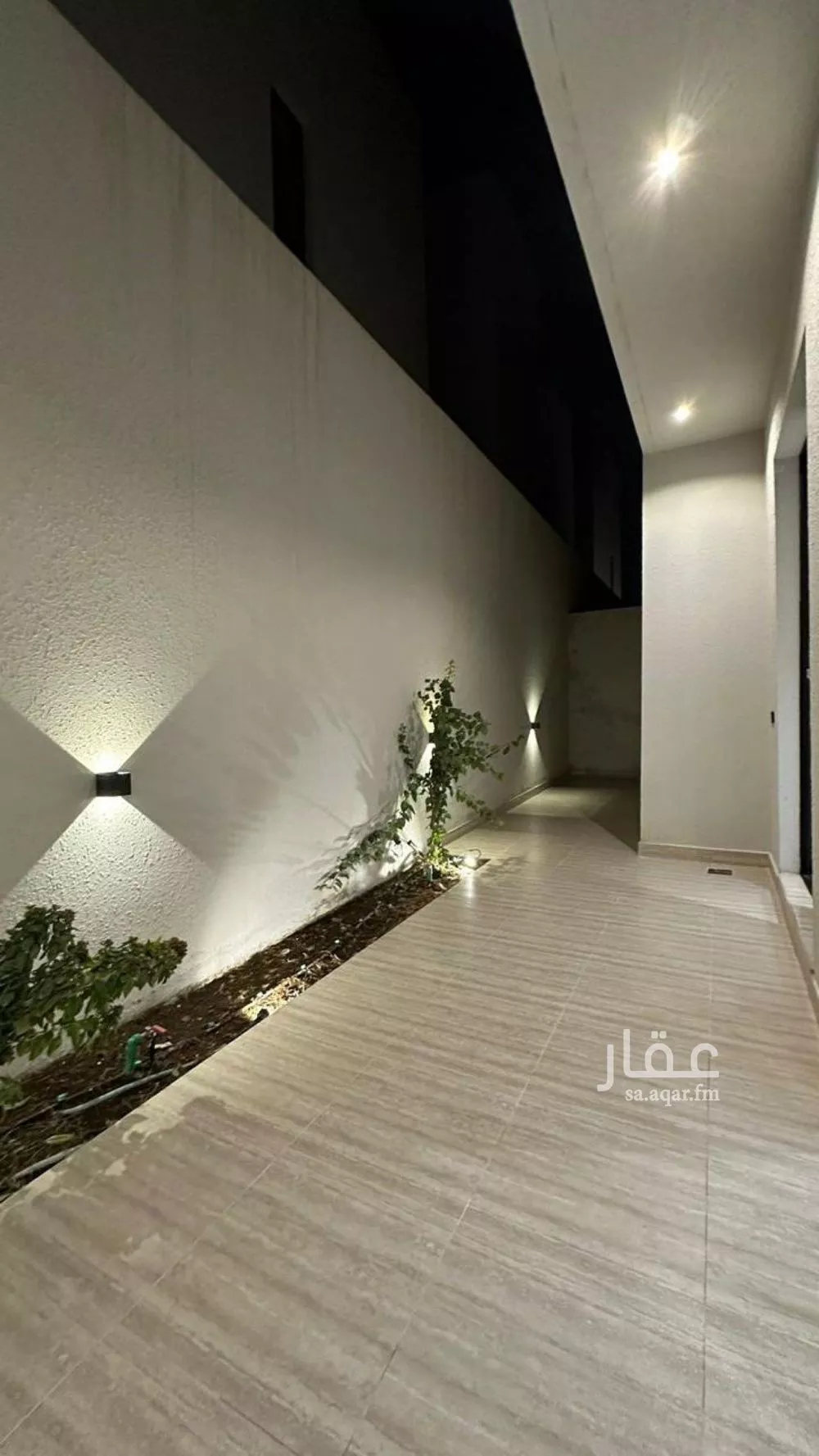 فيلا 5 غرف في النرجس 4
