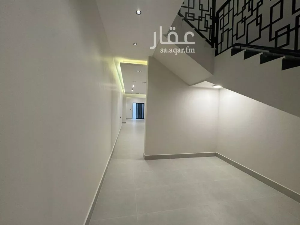 فيلا 6 غرف في الرمال 22