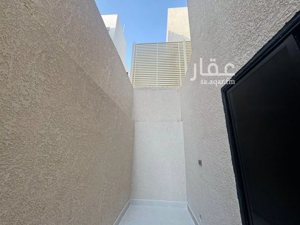 فيلا 6 غرف في الرمال 23