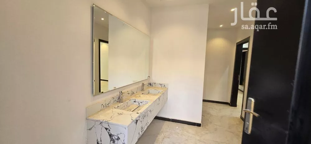 5 bedroom villa in Badr 2