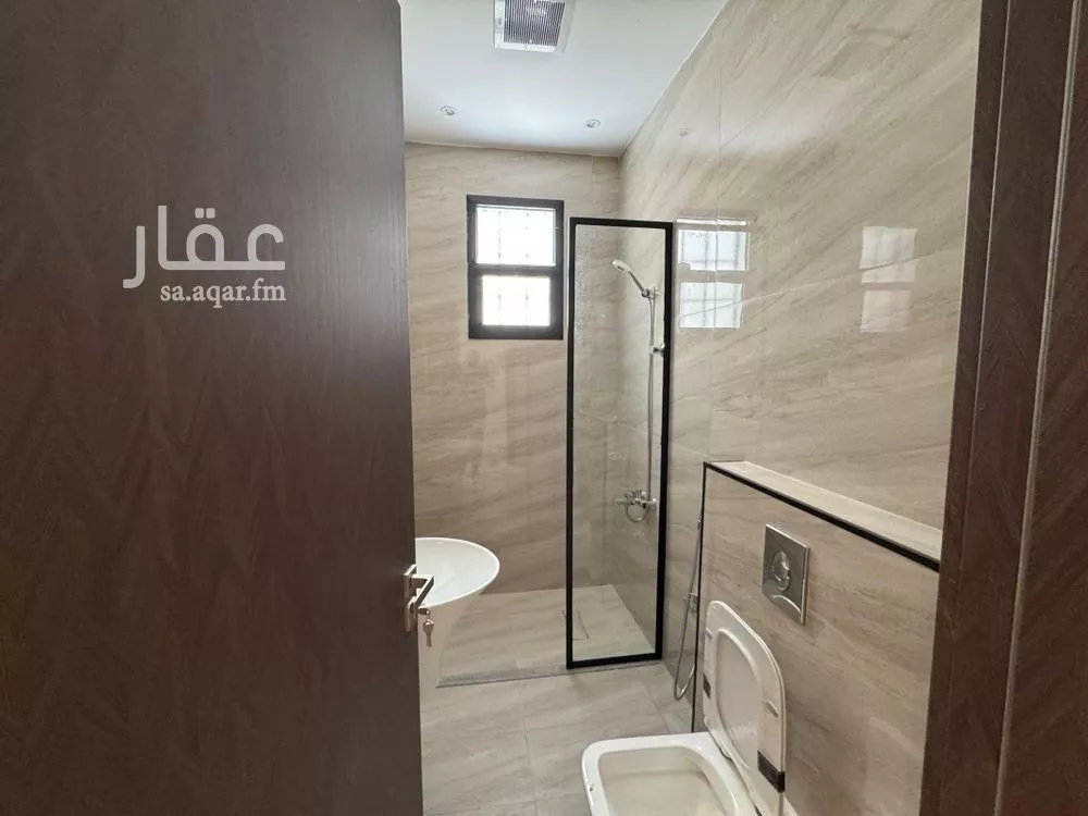5 bedroom villa in Al Rimal 11