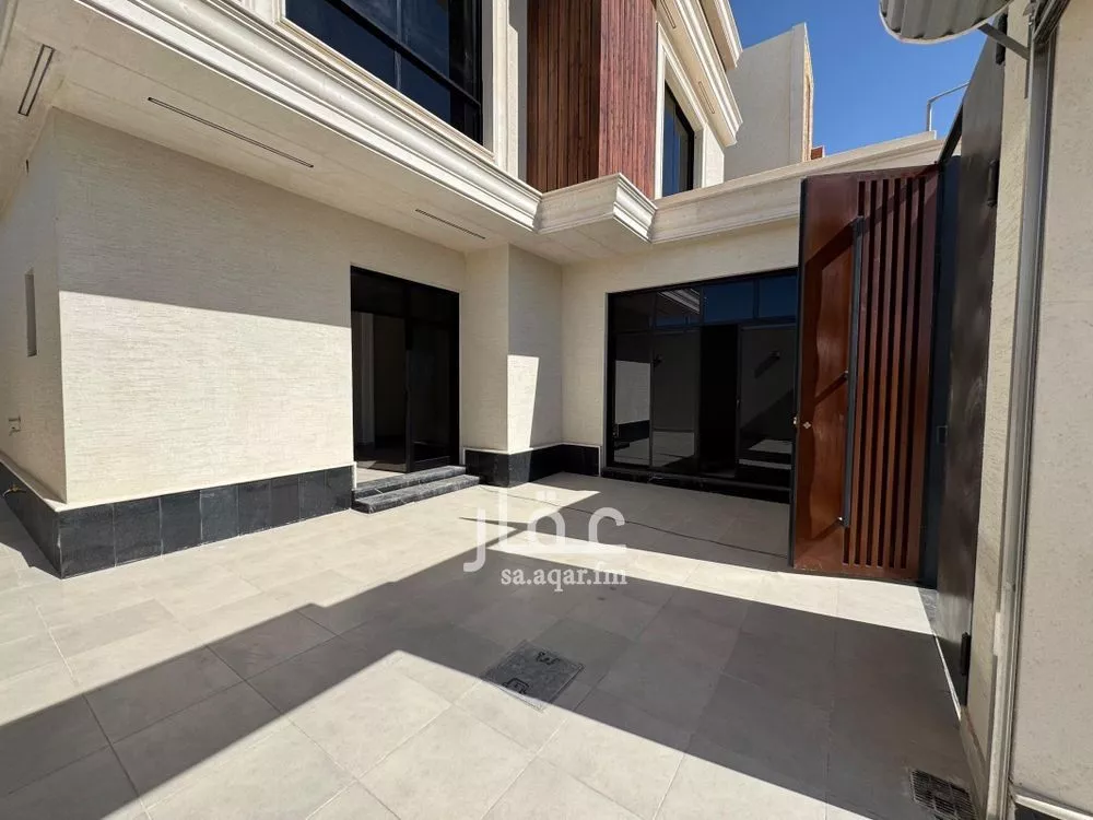 5 bedroom villa in Al Rimal 22