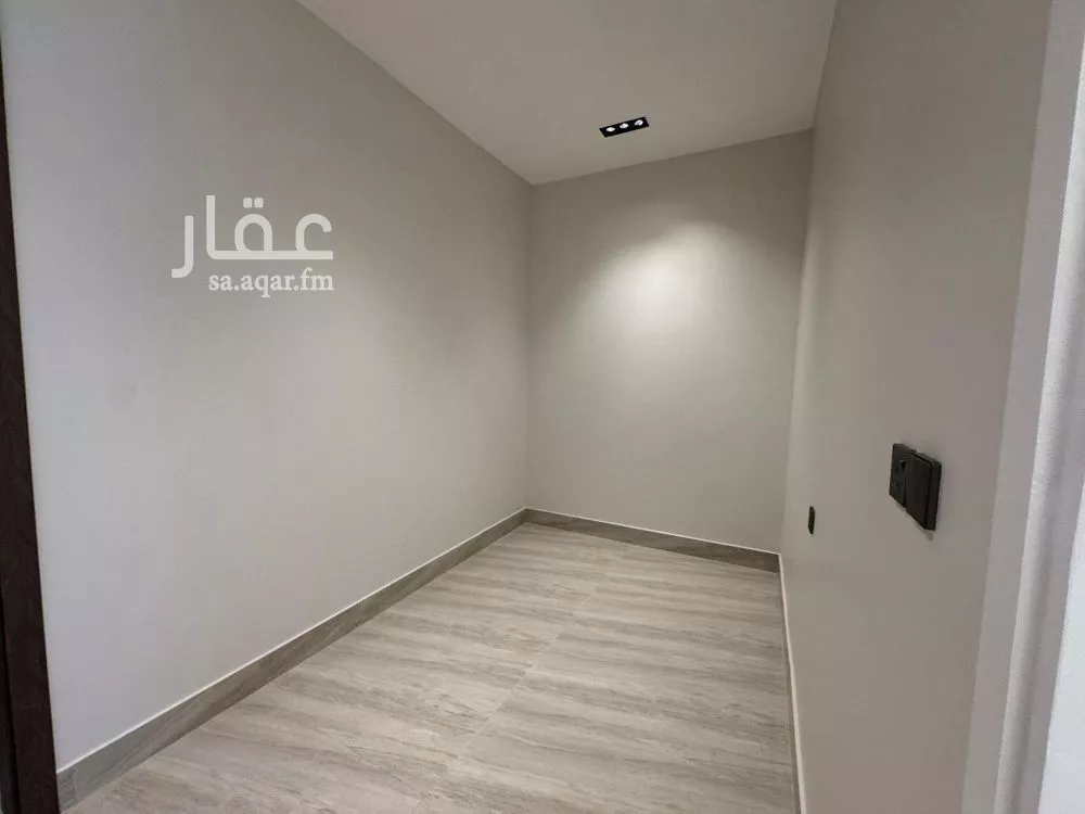 5 bedroom villa in Al Rimal 23