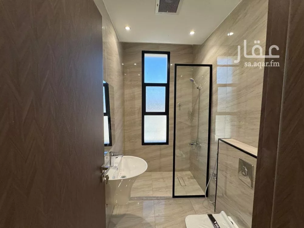 5 bedroom villa in Al Rimal 5