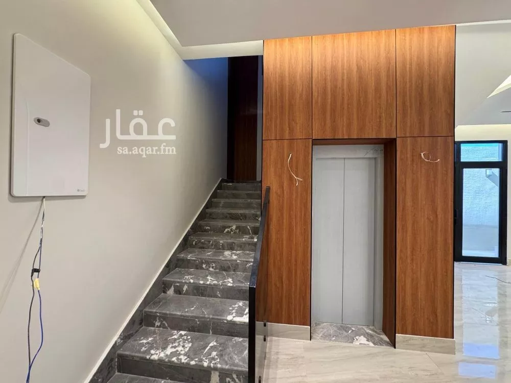 5 bedroom villa in Al Rimal 10
