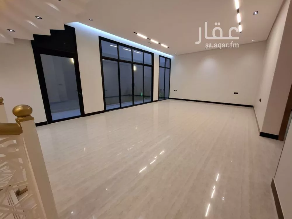 5 bedroom villa in Al Rimal 16