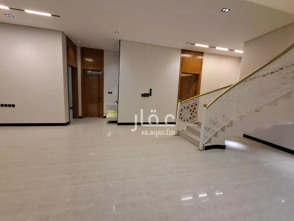 5 bedroom villa in Al Rimal 25