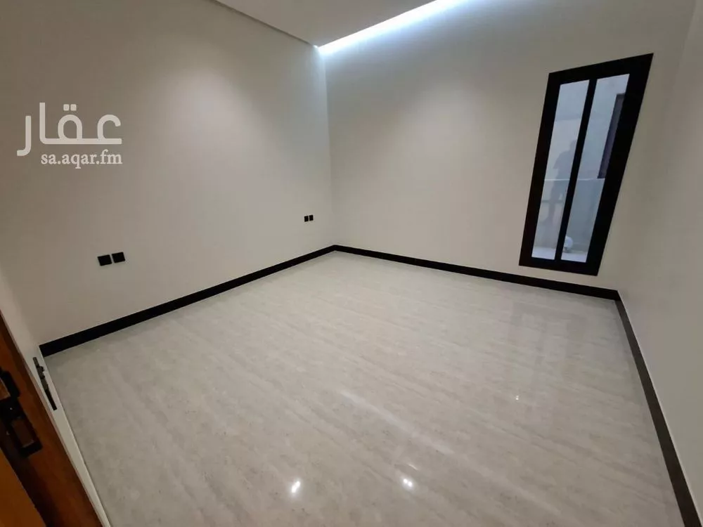 5 bedroom villa in Al Rimal 7