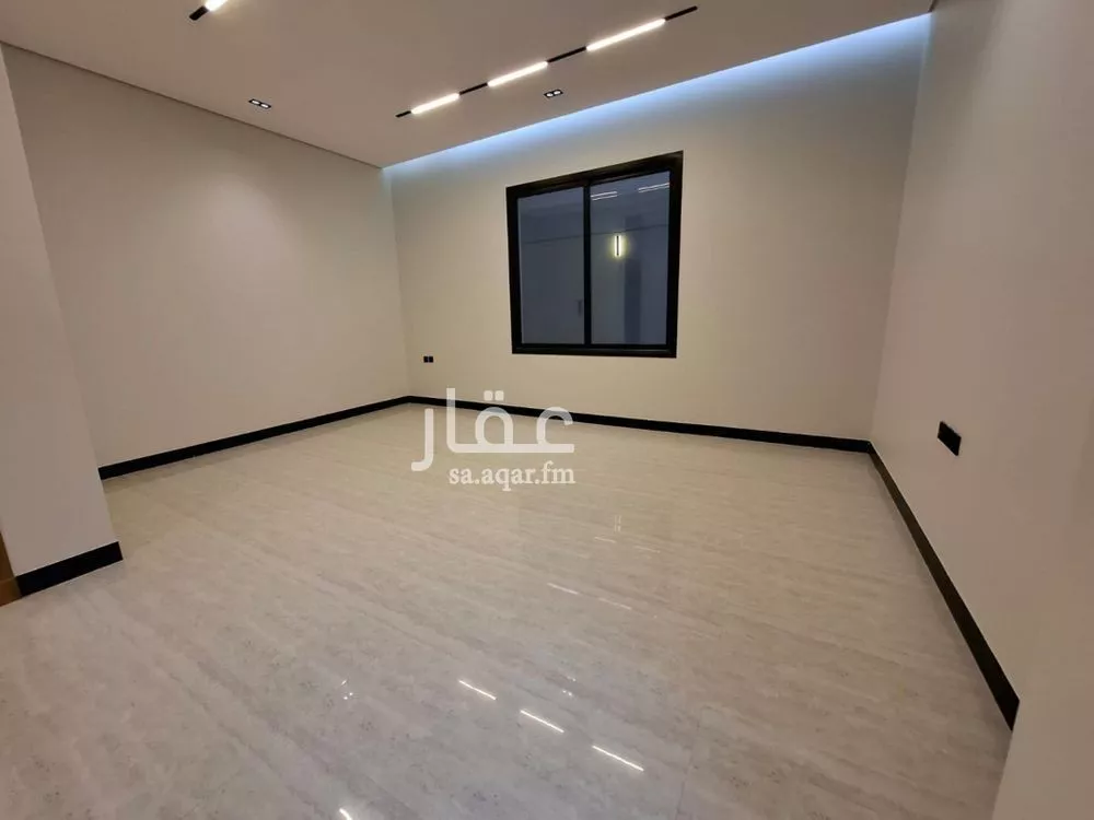 5 bedroom villa in Al Rimal 8