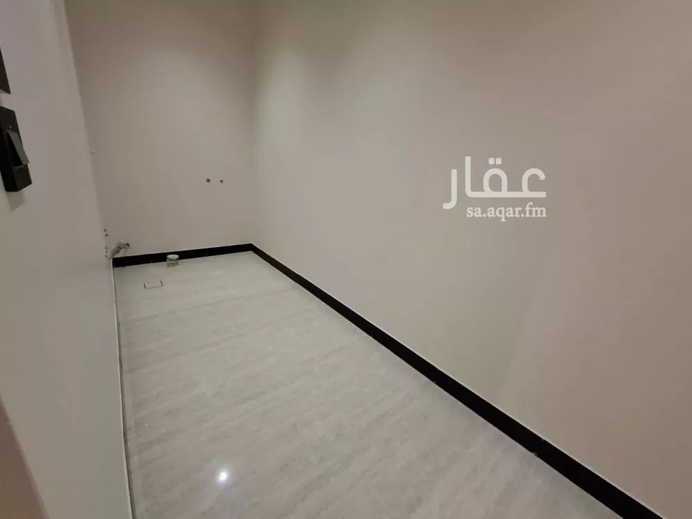 5 bedroom villa in Al Rimal 10