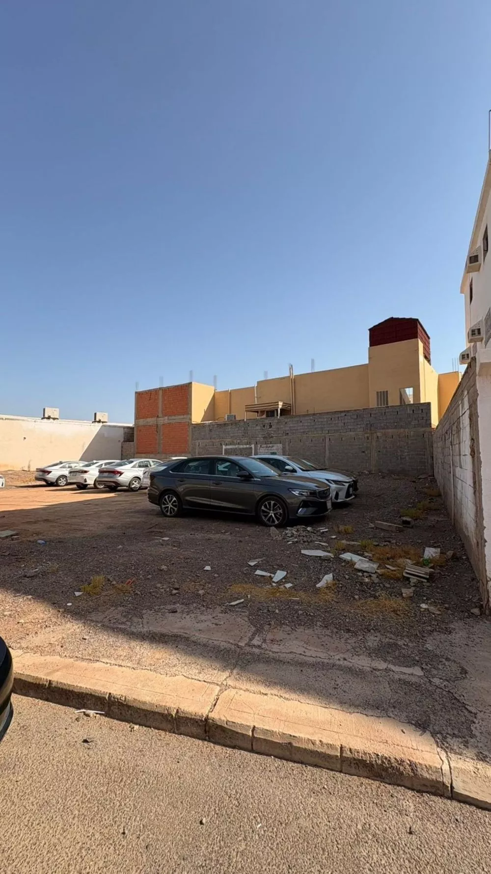 land in Al Qiblatayn, Madinah 3