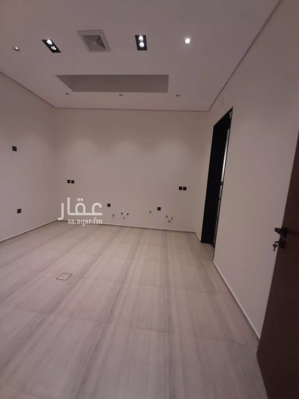 فيلا 5 غرف في ظهرة لبن 9