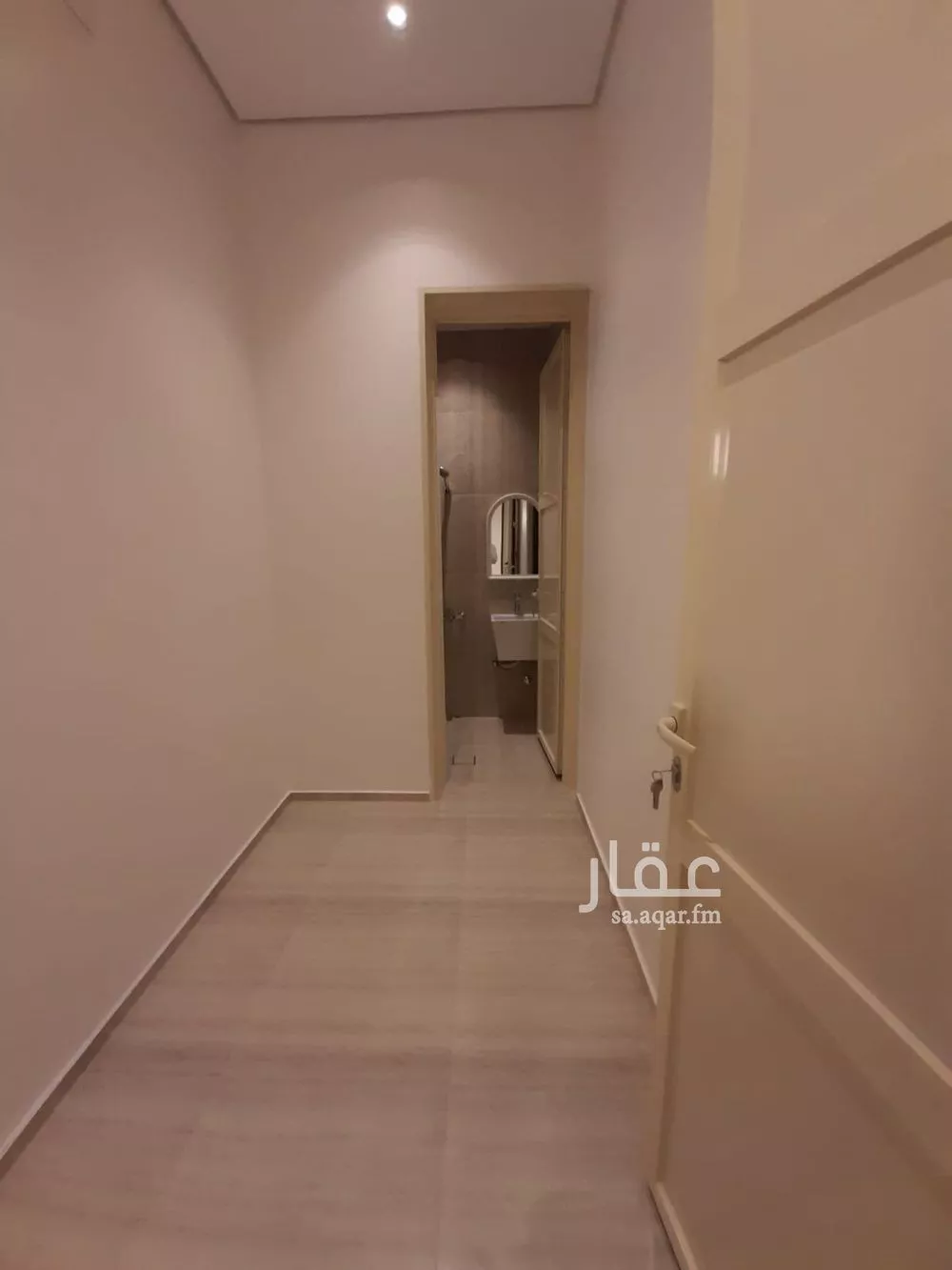 فيلا 5 غرف في ظهرة لبن 10