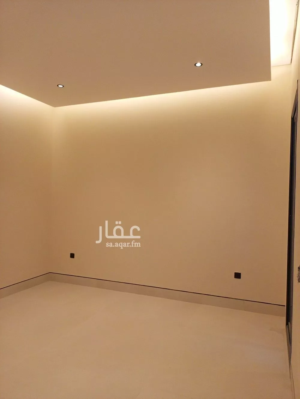 فيلا 5 غرف في العارض 16