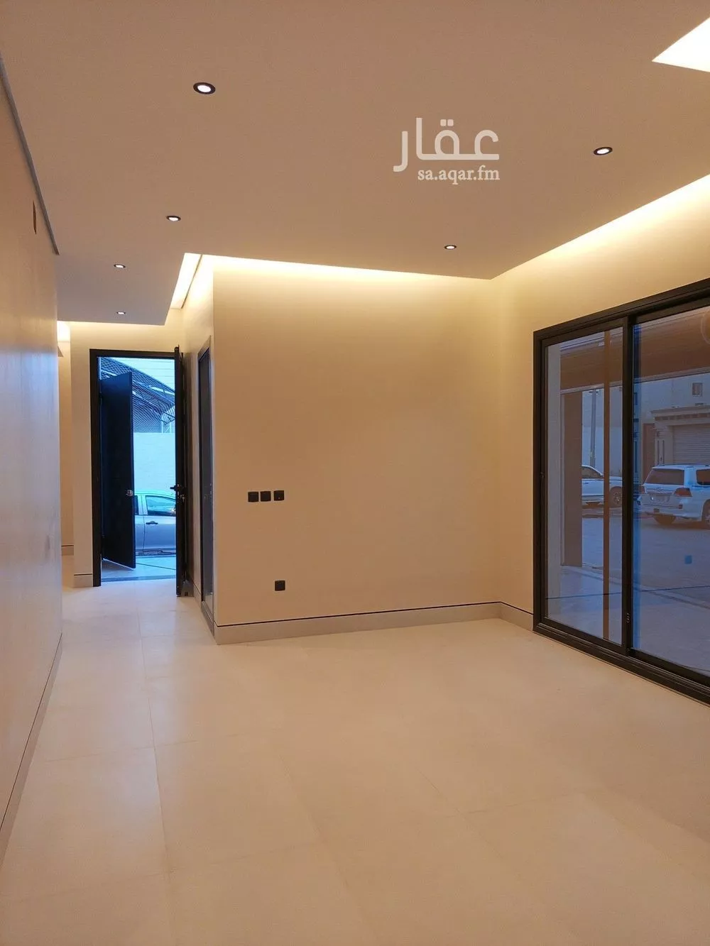 فيلا 5 غرف في العارض 6