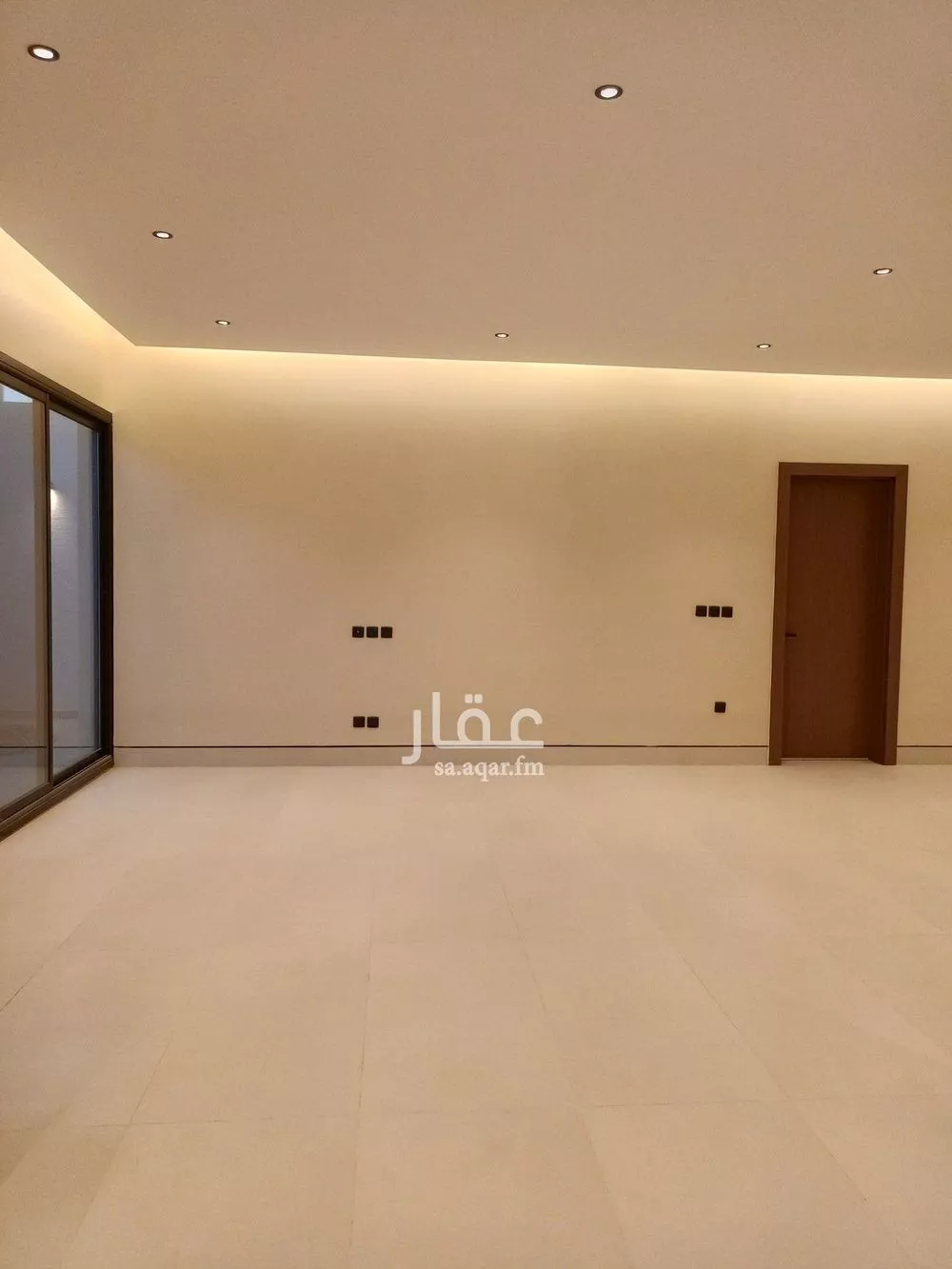 فيلا 5 غرف في العارض 7