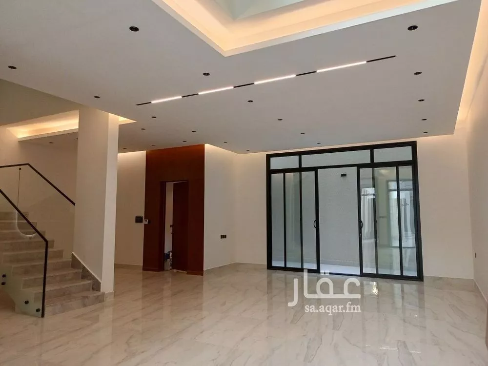 5 bedroom villa in Al Narjis 9