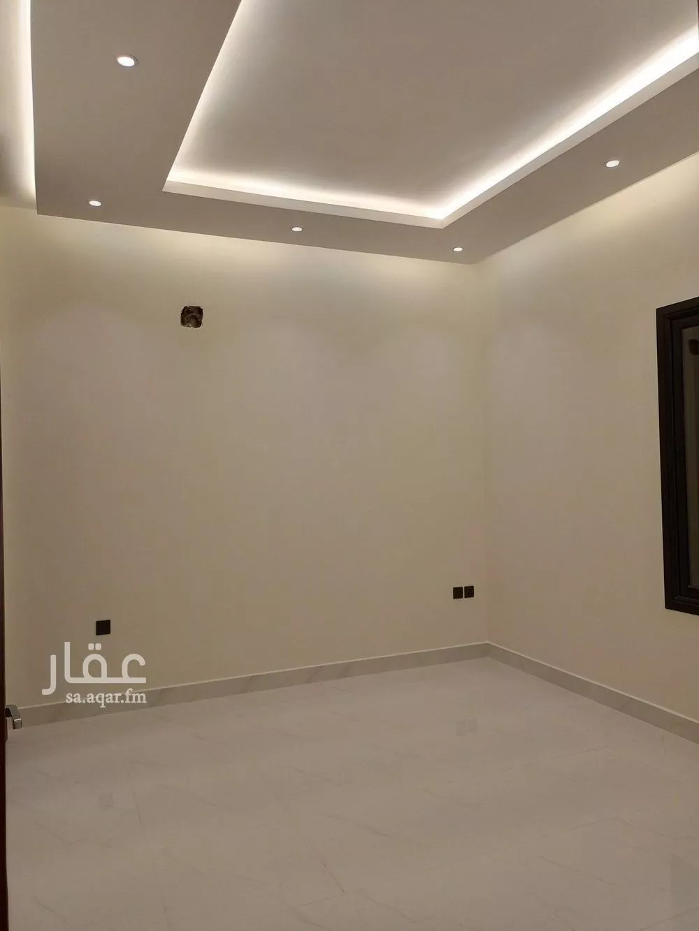 فيلا 5 غرف في العارض 21
