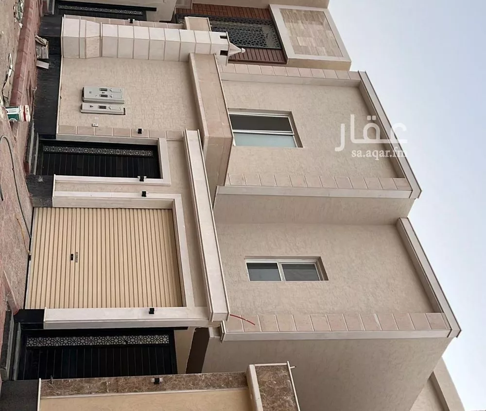 فيلا 10 غرف في الرمال 7