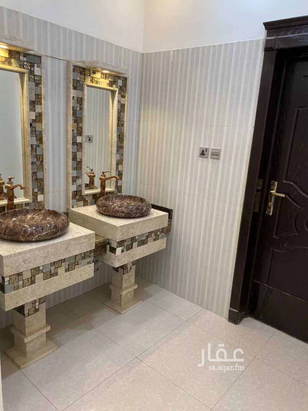 8 bedroom villa in Dhahrat Namar 17