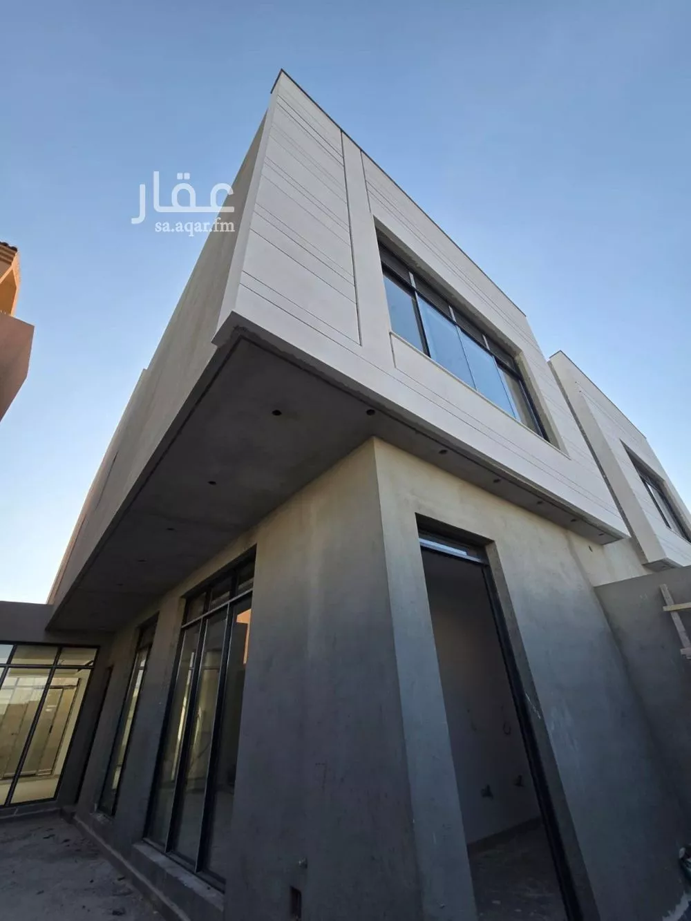 4 bedroom villa in Ishbiliyah 8