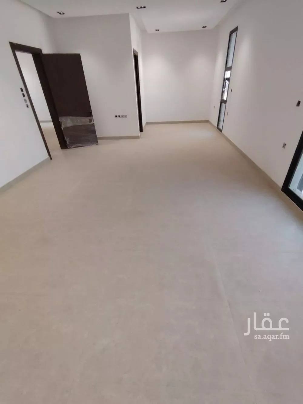 5 bedroom villa in Al Rimal 11