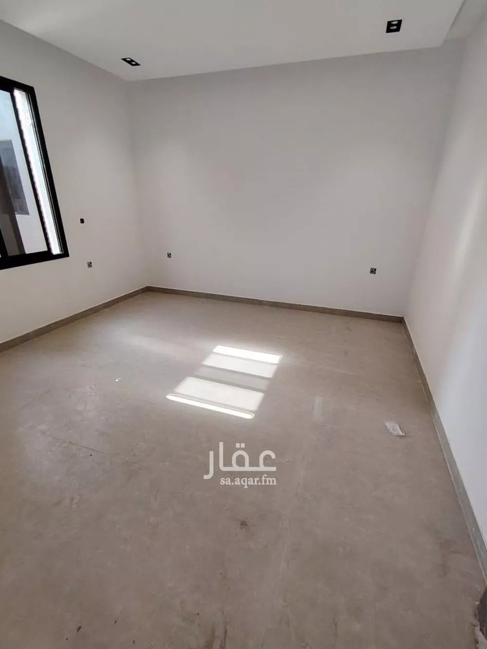 5 bedroom villa in Al Rimal 9
