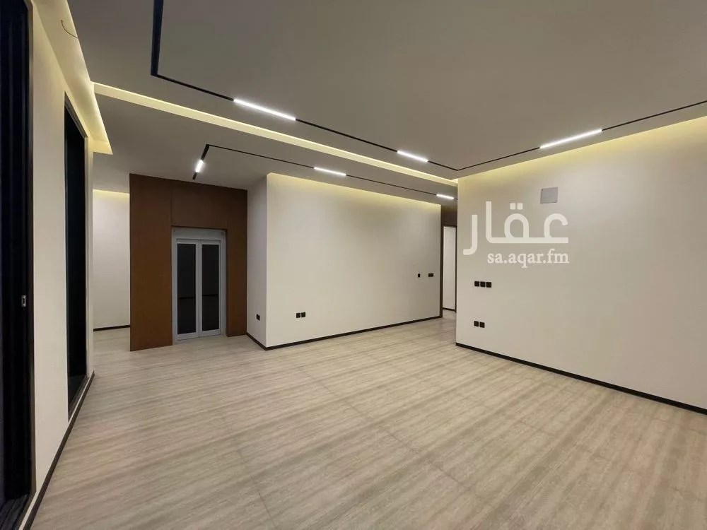 فيلا 7 غرف في النرجس 18