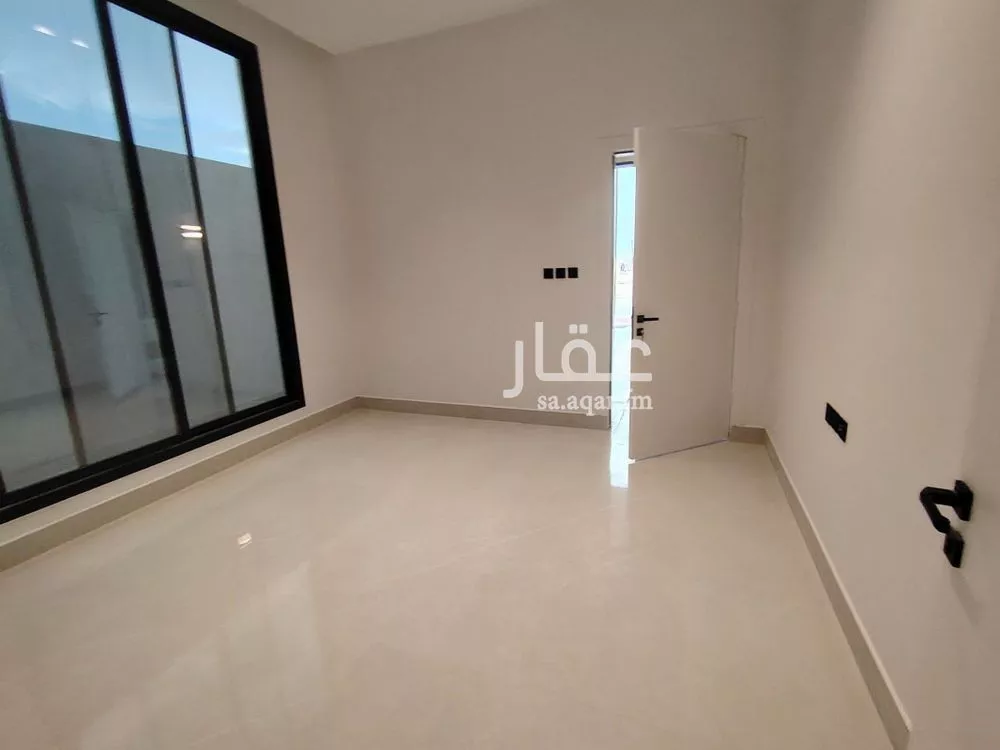 فيلا 4 غرف في الجنادرية 8