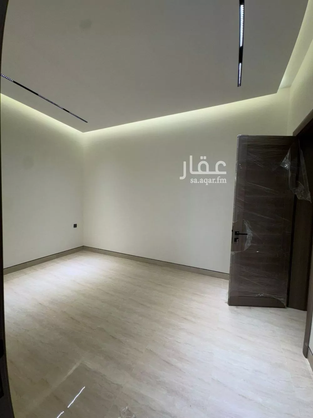 فيلا 7 غرف في النرجس 4